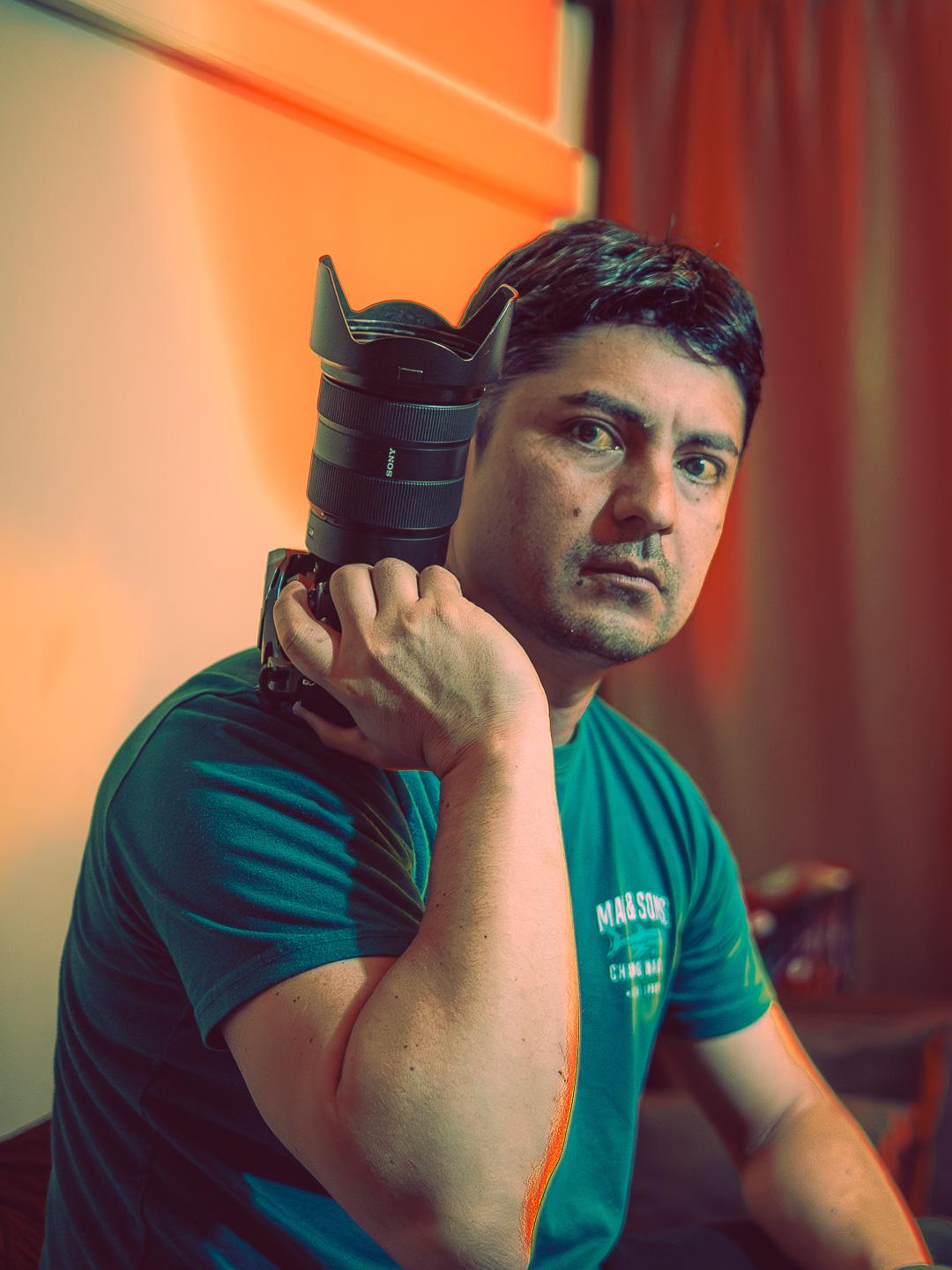 Retrato de Rodrigo Arévalo - Fotógrafo